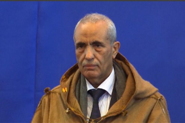 وزير الفلاحة يرد على أمين عام اتحاد الفلاحين.. ويستنكر تصريحاته