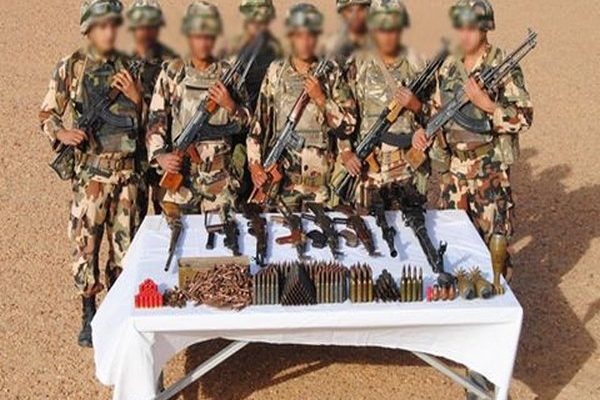 الجيش يحجز كمية معتبرة من الأسلحة ببرج باخي مختار