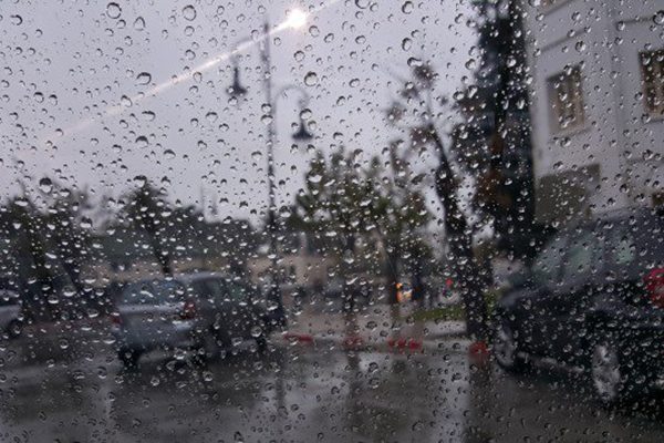 نشرية خاصة: أمطار غزيرة على الولايات الوسطى والغربية
