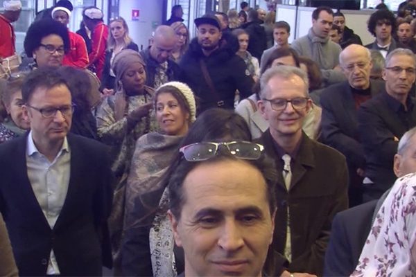 فرنسا: باريس تسدل ستار معرض بسكرة وتودع جمال عروس الزيبان