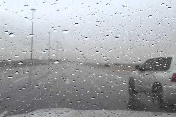 نشرية خاصة: أمطار وبرد بالمناطق الساحلية بالوسط الشرقي وشرق البلاد