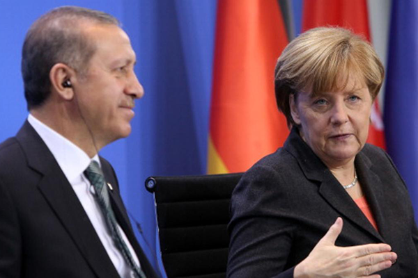 الحكومة الألمانية ترد على اتهامات أردوغان “النازية”