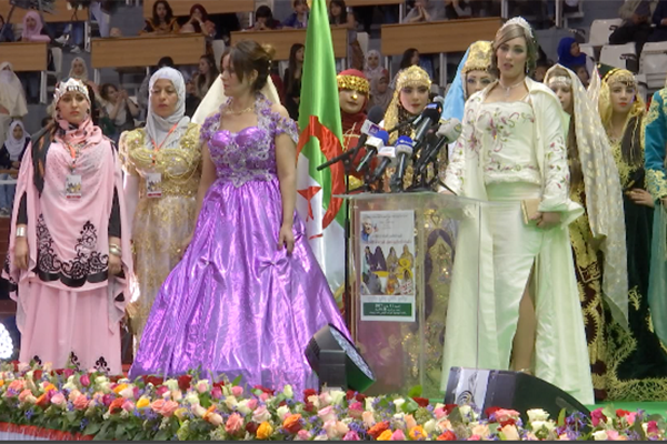 نساء الجزائر في إحتفال من تنظيم وزارة الشباب والرياضة