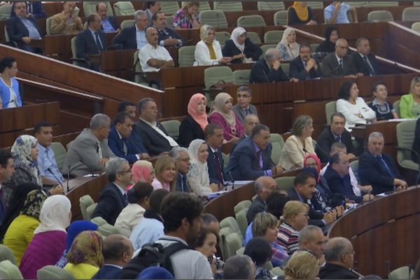 170 نائب برلماني مترشح للتشريعيات