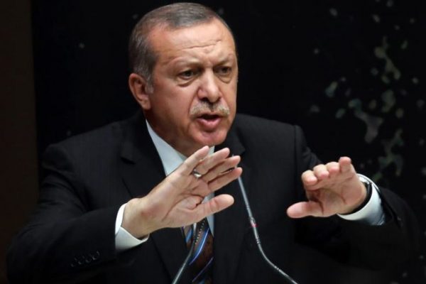 الادعاء السويسري يحقق بشأن لافتة “اقتلوا أردوغان”