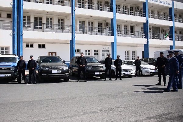 تيبازة: مصالح الأمن الوطني تطيح بشبكة دولية مختصة في سرقة السيارات الفارهة