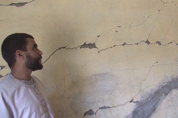 أدرار: تشققات الجدران تهدد سكان برج باجي مختار ومطالب بدراسة الأرضية الطينية