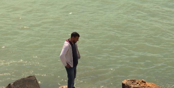 العاصمة: انتشال جثة الغريق” مصطفى زرفة ” من شاطئ الصابلات