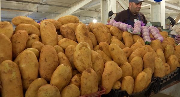 البطاطا بـ 30 دينارًا للكيلوغرام في رمضان.. على ذمة اتحاد الفلاحين