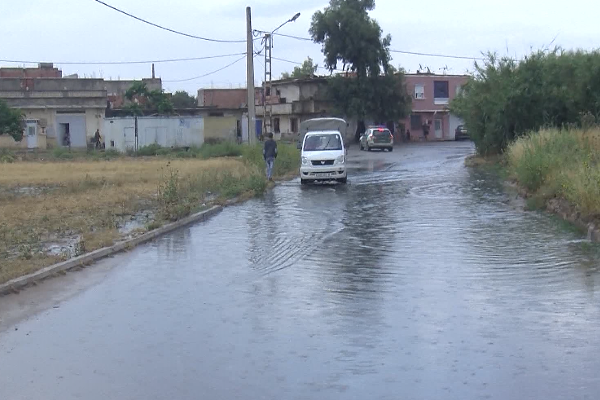 معسكر: السيول تجتاح قرية نواري لحظات قبل الإفطار