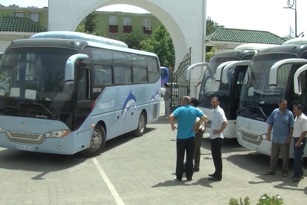 المدية: 20 حافلة ومؤسسات تربوية جديدة لنقل تلاميذ القرى والمداشر بالمدية