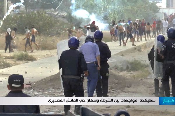 سكيكدة: مواجهات بين الشرطة وسكان حي الماتش القصديري