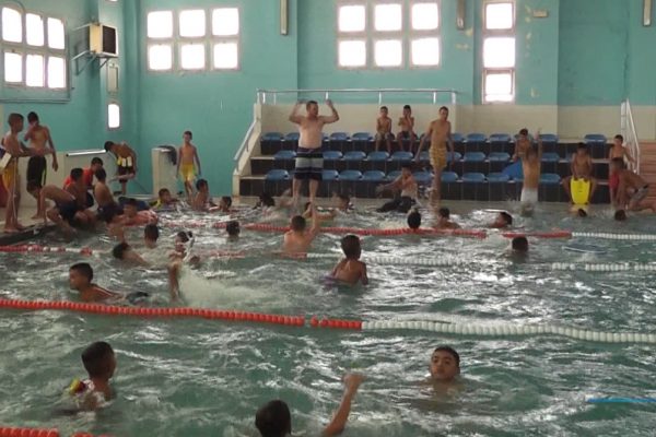 المسيلة: المسبح نصف الأولمبي متنفس السكان في ظل غياب مرافق الترفيه