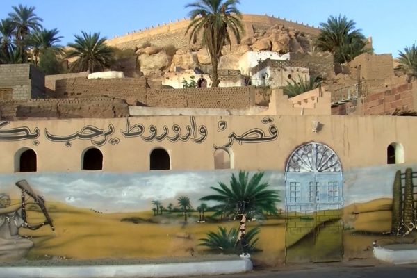 بشار: قصر “واروروط” ببني عباس.. تراث يحاكي قرنين ونصف من الزمن