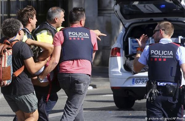 الخارجية: الجزائريون الذين أصيبوا في اعتداء برشلونة يغادرون المستشفى