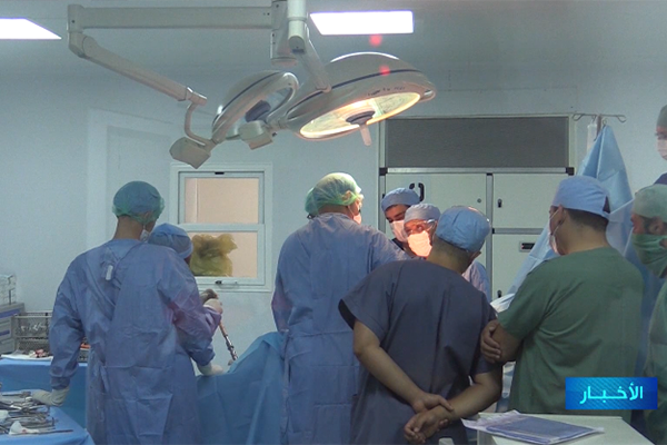 برج بوعريريج: بعثة طبية جزائرية – فرنسية تحل مستشفى لخضر بوزيدي لإجراء عمليات مستعصية