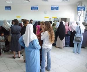 قرار جديد يتيح للجزائريات سحب أموال أزواجهن من مراكز البريد
