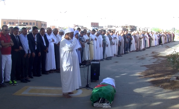 جثمان المرحوم مالكي عبد القادر يوارى الثرى بمقبرة بشار