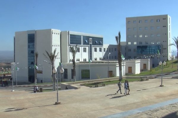 معسكر: وزارة التعليم العالي ترفض طلب سكان الولاية ببناء كلية للطب