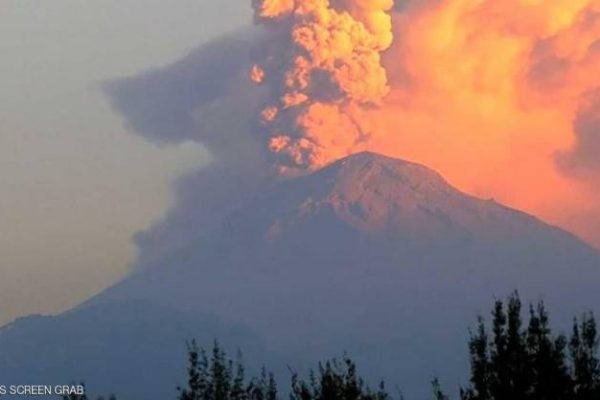 بركان “بالي ” يثير الذعر في إندونيسيا