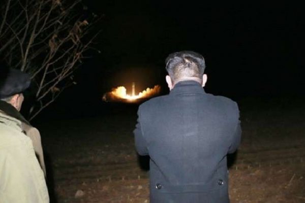 عملية إطلاق الصاروخ الكوري الشمالي الجديد تظهر إلى العلن