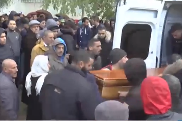 تشييع جنازة الحراق هشام في أجواء مهيبة بعزابة في ولاية سكيكدة