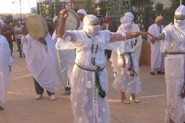 الرقص النايلي.. موروث ثقافي متجذر في أعماق المنطقة