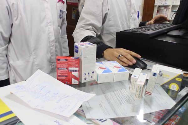 وهران: ندرة الدواء بالصيدليات تؤرق المريض
