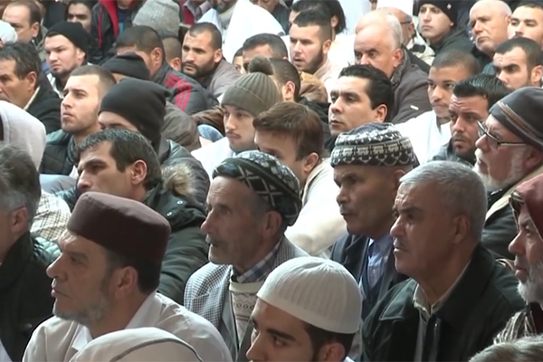 مسجد باريس ينسحب من مجلس الديانة الإسلامية