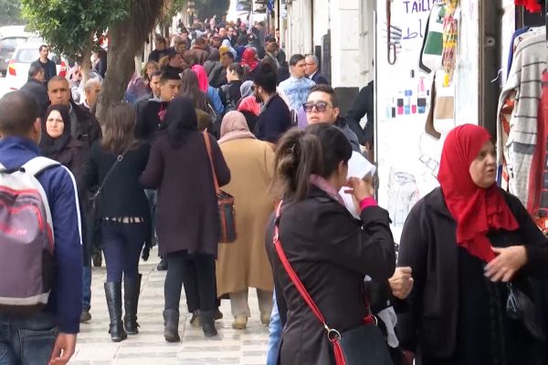 جزائريون يطلبون اللجوء السياسي نحو فرنسا وأكثر من 2400 طلب في 2017