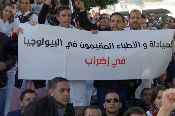 Grève des médecins résidents Hasbellaoui pointe du doigt les directeurs de la Santé