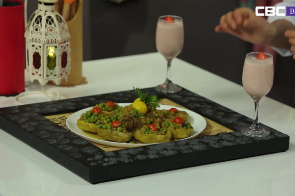 المطبخ المغربي : لحم بالجلبانة والقوق وطماطم فريز