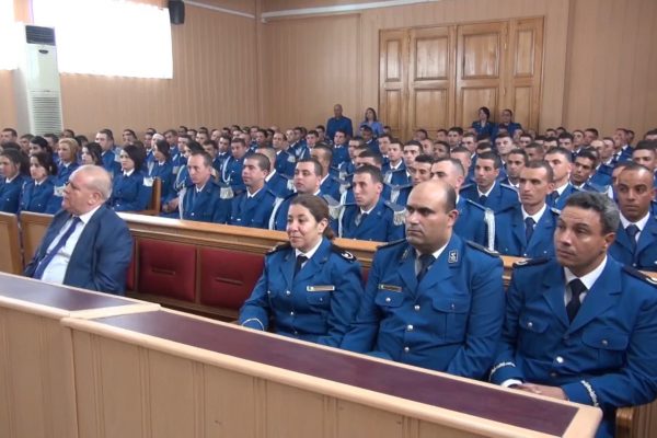 632 ضابط وضابطة شرطة يؤدون اليمين القانونية