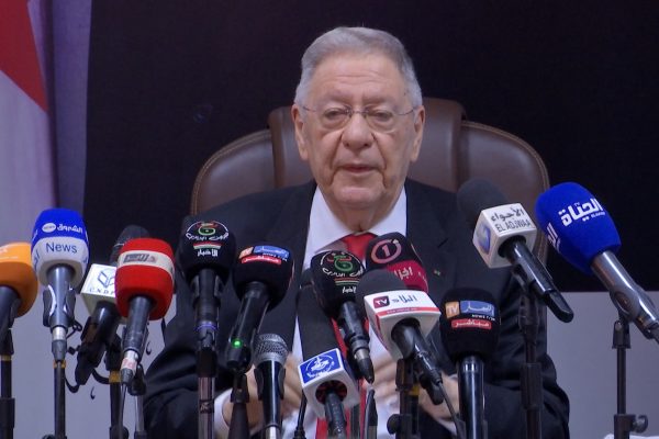 ولد عباس:لما يكون الرئيس بوتفليقة بحالة جيدة الأفلان بخير