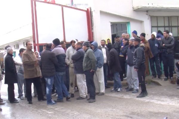 معسكر: عمال مطاحن الرياض يحتجون للمطالبة بمنح الأرباح