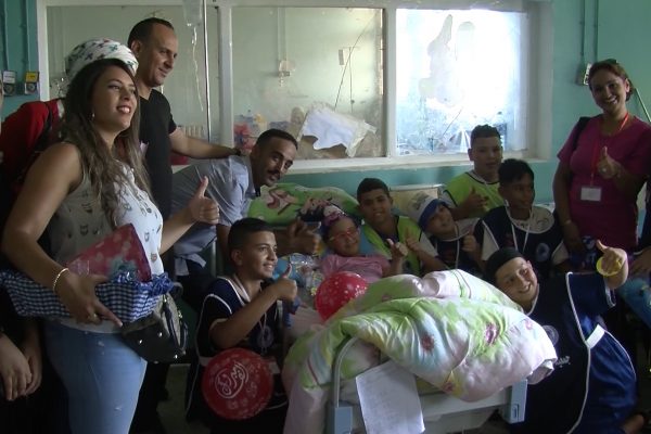 وهران: جمعيتي “لا لا للقلب المفتوح” و”فينيمس” في زيارة للأطفال المرضى