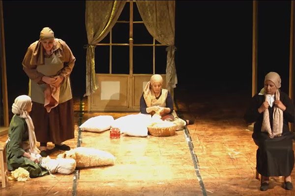 بيت برنادا ألبا: مسرحية جسدت معانات المرأة في المجتمعات المتخلفة