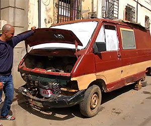 الجزائر العاصمة: عائلة تتخذ من شاحنة مسكنا لها بالحراش