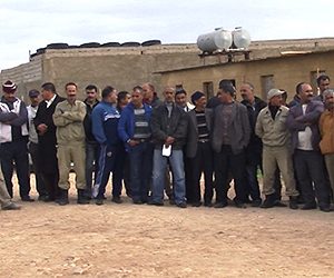 سيدي بلعباس: عمال شركة “ساباس” يحتجون على قرار فصلهم