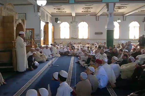 تيزي وزو: مسجد الشهداء بإيعكوران يكرم حفظة القرآن بمناسبة المولد النبوي