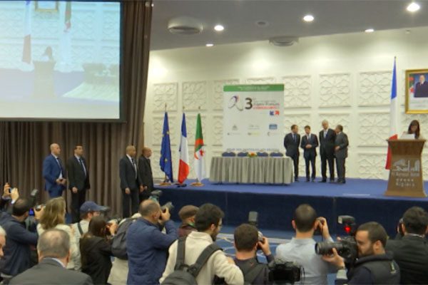 “فالس” في الجزائر رفقة 10 وزراء دون توقيع اتفاقية “بيجو” !