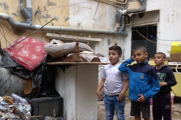 العاصمة: 27 عائلة تعيش في فندق مهددة بالطرد في بلدية سيدي امحمد