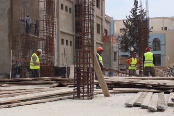 الشلف: نقص اليد العاملة في قطاع البناء والمصالح الوصية تبحث عن الحلول