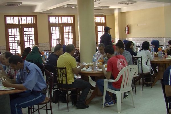 وهران: وجبات ساخنة لفائدة تلاميذ الباكالوريا ببيت الشباب