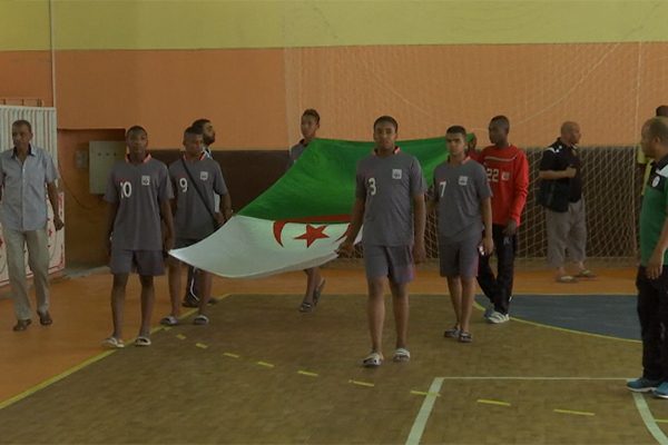 انطلاق البطولة الوطنية للفئات الشابة لكرة اليد بورقلة