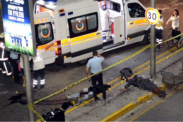 إصابة جزائري في الاعتداء الذي استهدف مطار أتاتورك باسطنبول