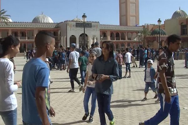 الجلفة: ساحة محمد بوضياف مقصد للعائلات والأطفال