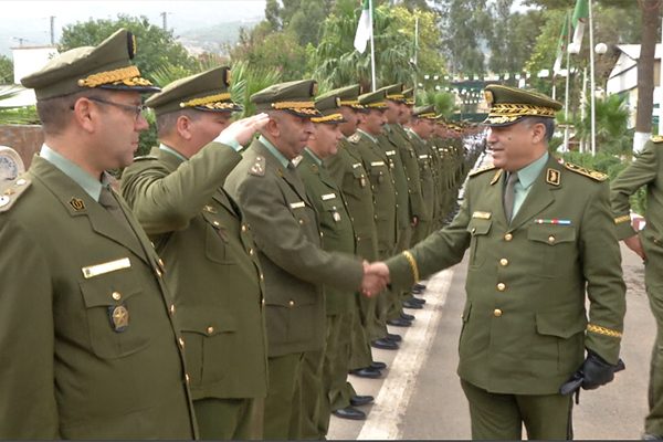 اللواء نوبة ينصب القائد الجديد للقيادة الجهوية الأولى للدرك الوطني