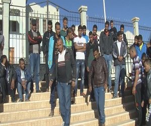 شباب يغلقون مقر بلدية المجبارة بالجلفة للمطالبة بمناصب عمل