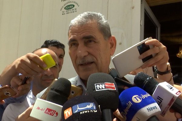 أحمد بومهدي الأمين العام بالنيابة لحزب الآفلان يشيد بشفافية الحزب